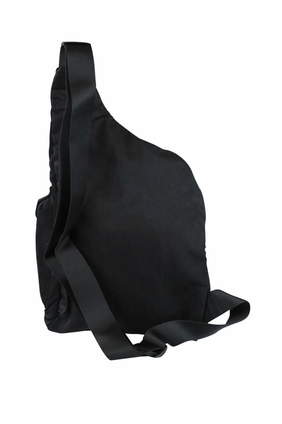 Bolso negro cruzado con bolsillos y minilogo circular