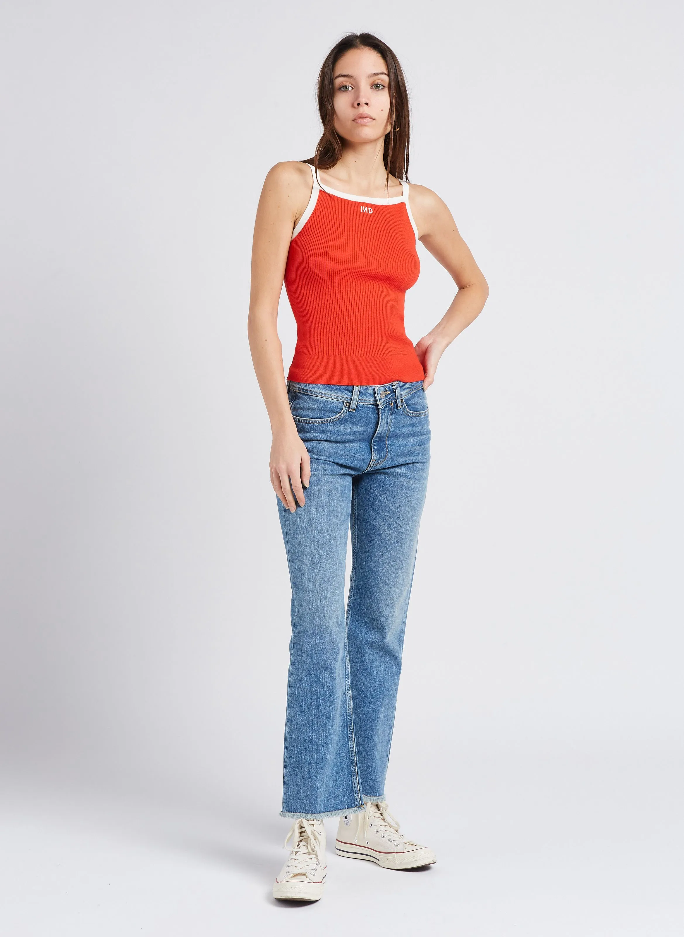 INDEE Camiseta de tirantes con cuello cuadrado en rojo