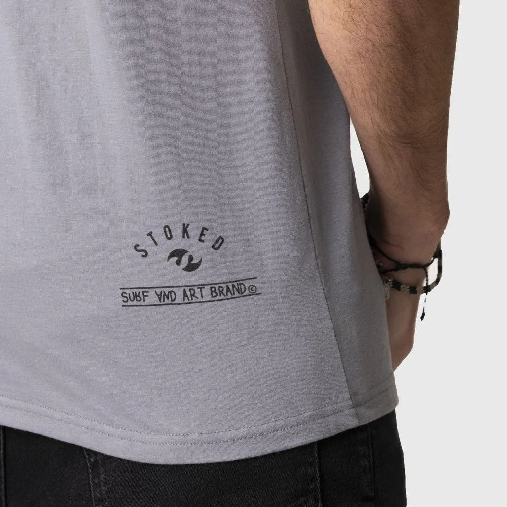 Polera Stoked Steel Reciclada Hombre Gris